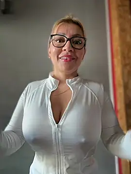 DIANITA_1988 live webcam