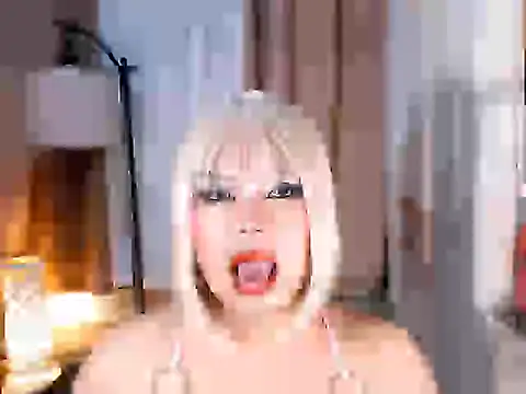 TSbrianaHugeCock live cam on StripChat