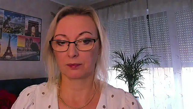 vanessa_chat live cam on StripChat