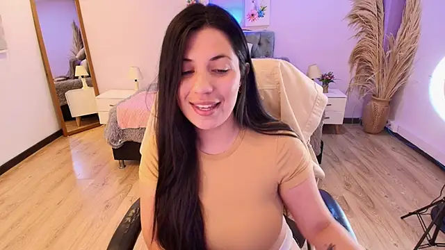 Emma_Brown_0 live cam on StripChat