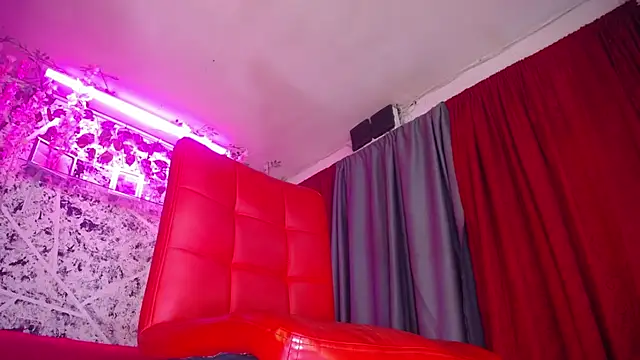 hornytsblonde webcam
