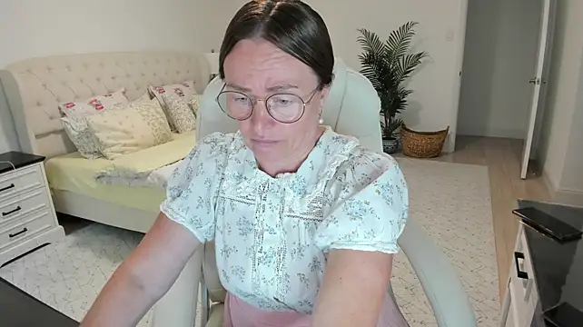 Vika73 webcam