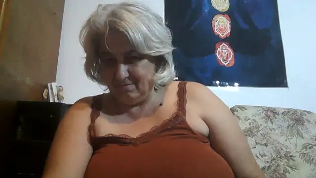 ExquisiteMature webcam