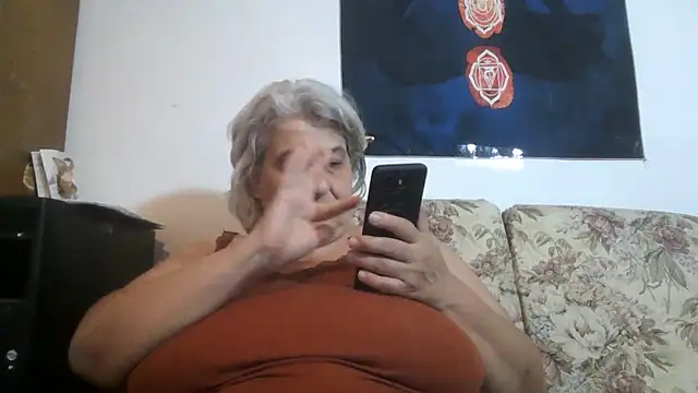 ExquisiteMature webcam