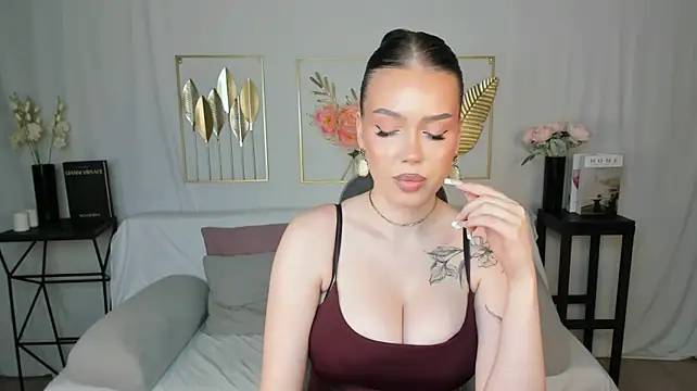 mistress_of_hearts webcam