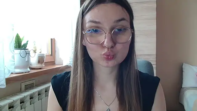 LooveELLYx webcam