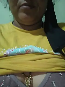 Funcouple0069 webcam