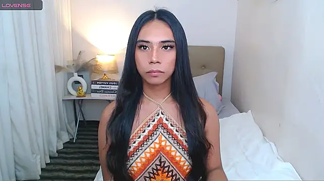 scarlet_smith7 (T teen) - make me happy