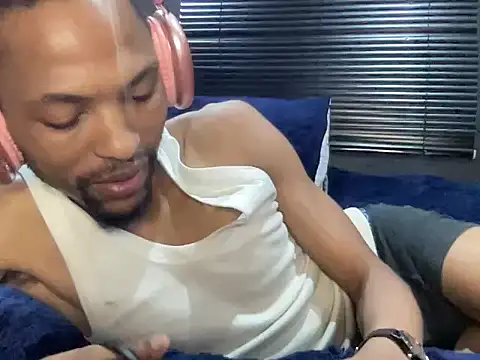 BlueIceCube live sex cam