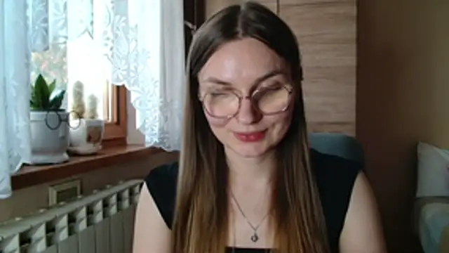 LooveELLYx webcam