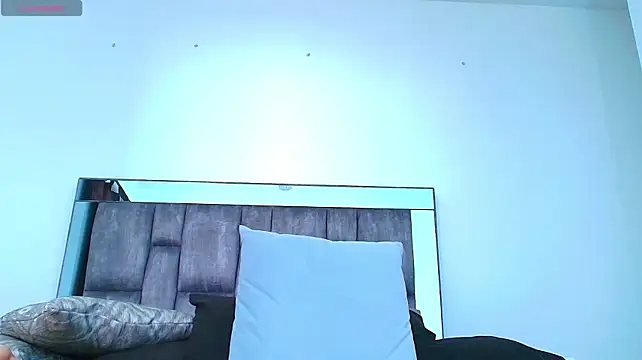 alyssia_ocean (F milf) - double penetration and squirting