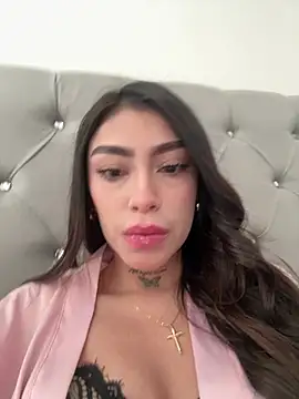Bonny_Eva live cam on StripChat