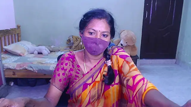 Novapol11 live cam on StripChat