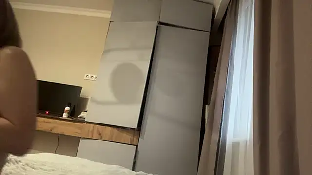 AnnaVelvetFire webcam