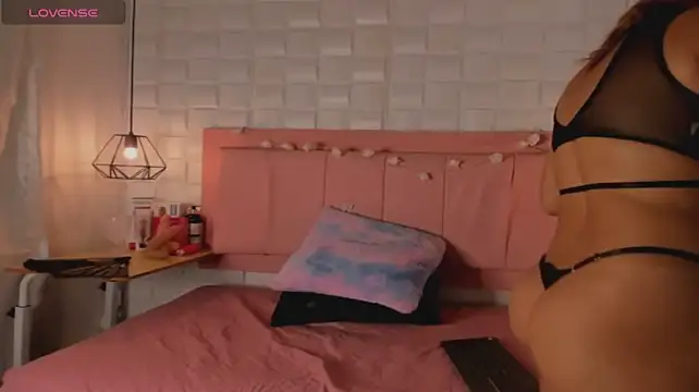 Mia_collins16 webcam