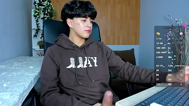 Danny_George live cam on StripChat