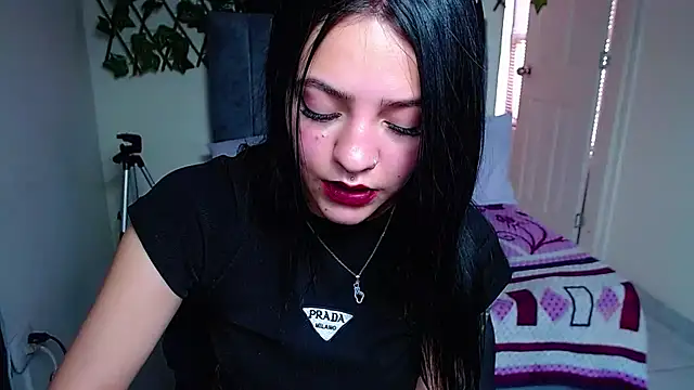 Violettasquirt webcam