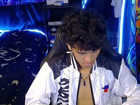 hugekenbigcock webcam
