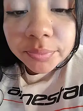 Amber_Herrera live cam on StripChat