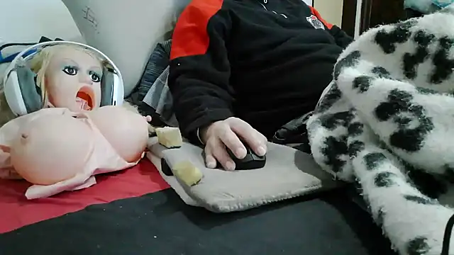 messi_syssy live cam on StripChat