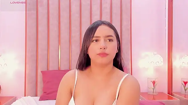 Zoe_Monrow webcam