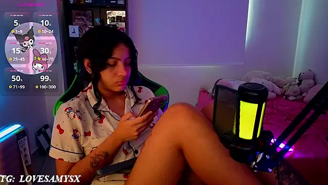 Lovelyamyy webcam