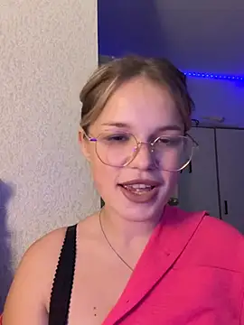 KimEvanss webcam