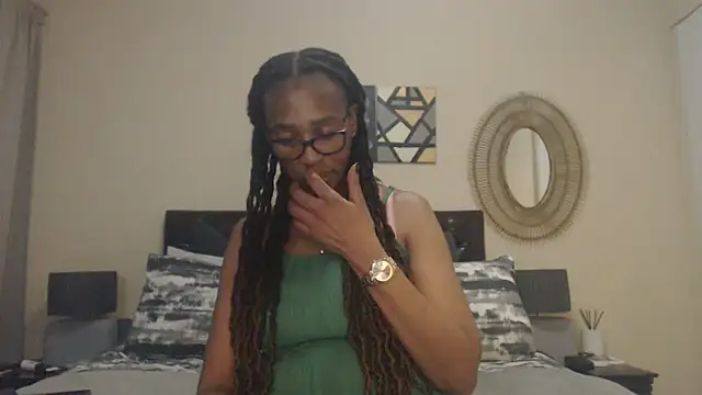 Creamyass22 webcam