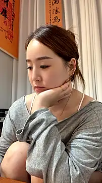 momoli60 webcam