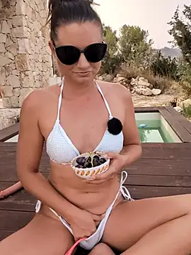 Samira-Summer webcam