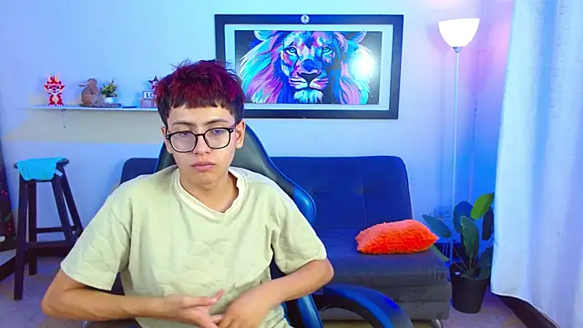 alexcum_18