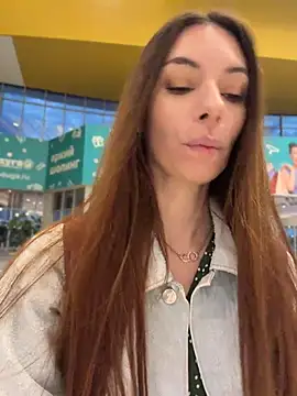AmelieCrystal webcam