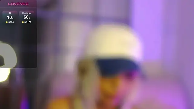 SarahRaynex webcam