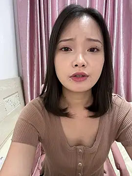 BIGBABYYEYE webcam