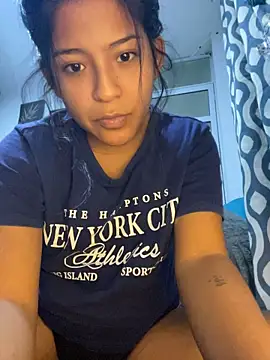 LeahBar webcam