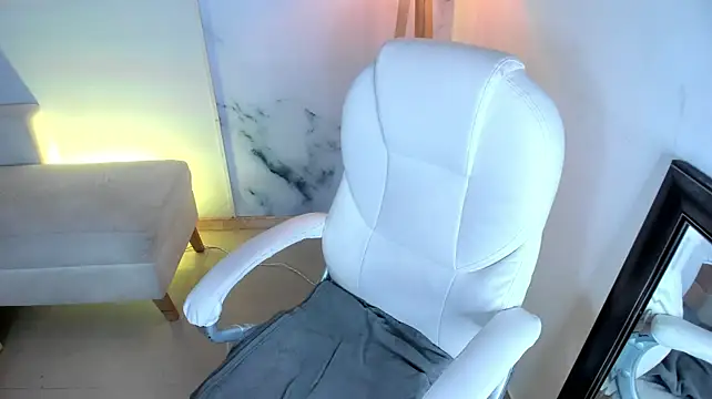 gamora_evans webcam