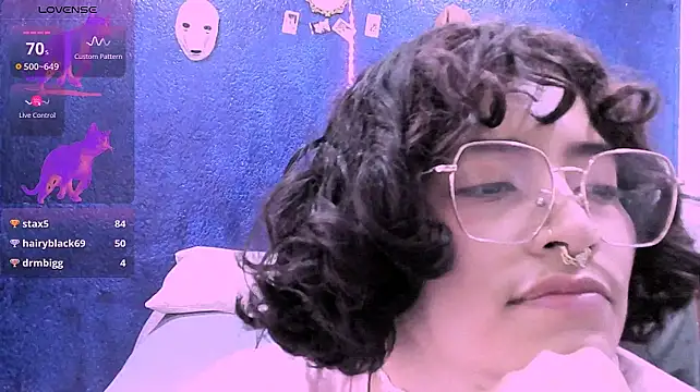 NinaYellow webcam