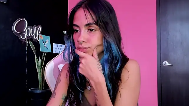azula_lillet live cam on StripChat