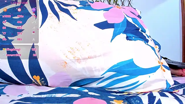 iamvicky_4 live cam