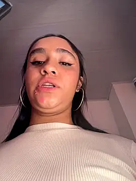 Isabella-Teen webcam