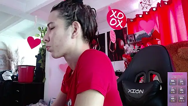 Niky_777 live cam on StripChat