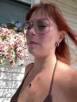 SpaceCowWhore live cam on StripChat