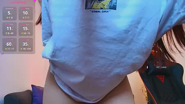 ViolethRosse live cam on StripChat