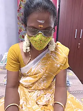 umashreetamil live cam on StripChat