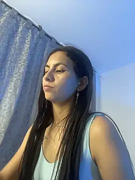 SOL-9 live cam on StripChat