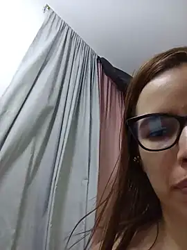 kity3232 live cam on StripChat