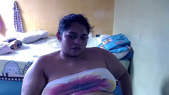 yulieth_bbw live cam on StripChat