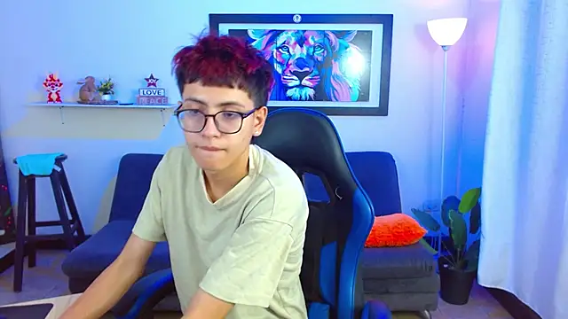 alexcum_18