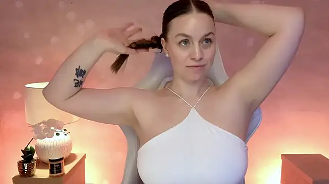 MilaFleur webcam