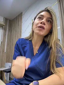 alicee16 live webcam